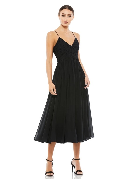 Mac Duggal Dresses & Skirts - NWT Ieena for Mac Duggal Faux Wrap Sleeveless Flowy Midi Dress - size XS